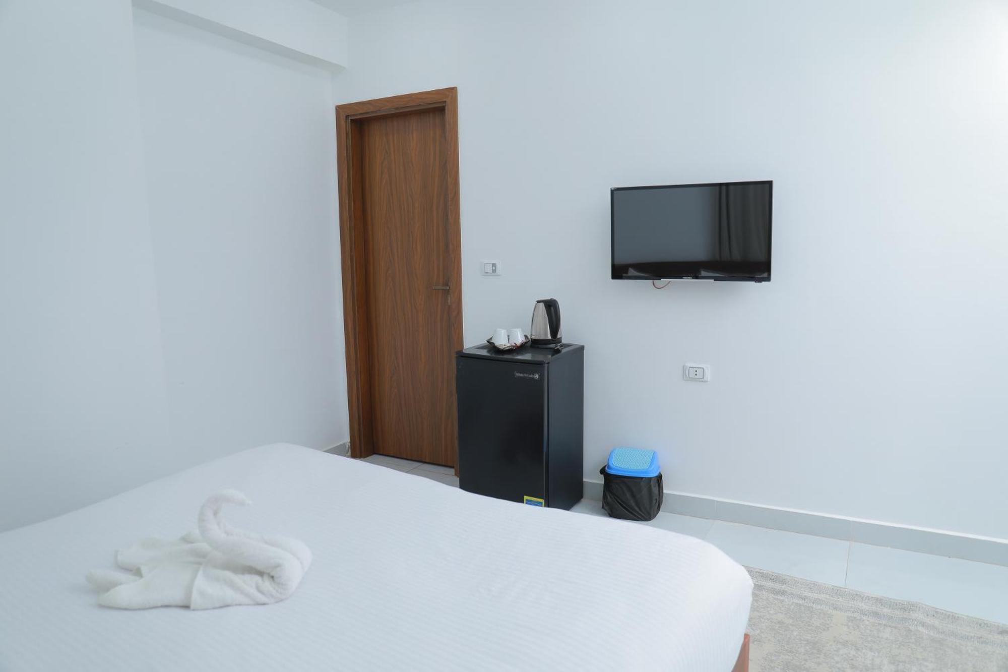 Prince Pyramids Inn Kafret el-Gabal Екстериор снимка