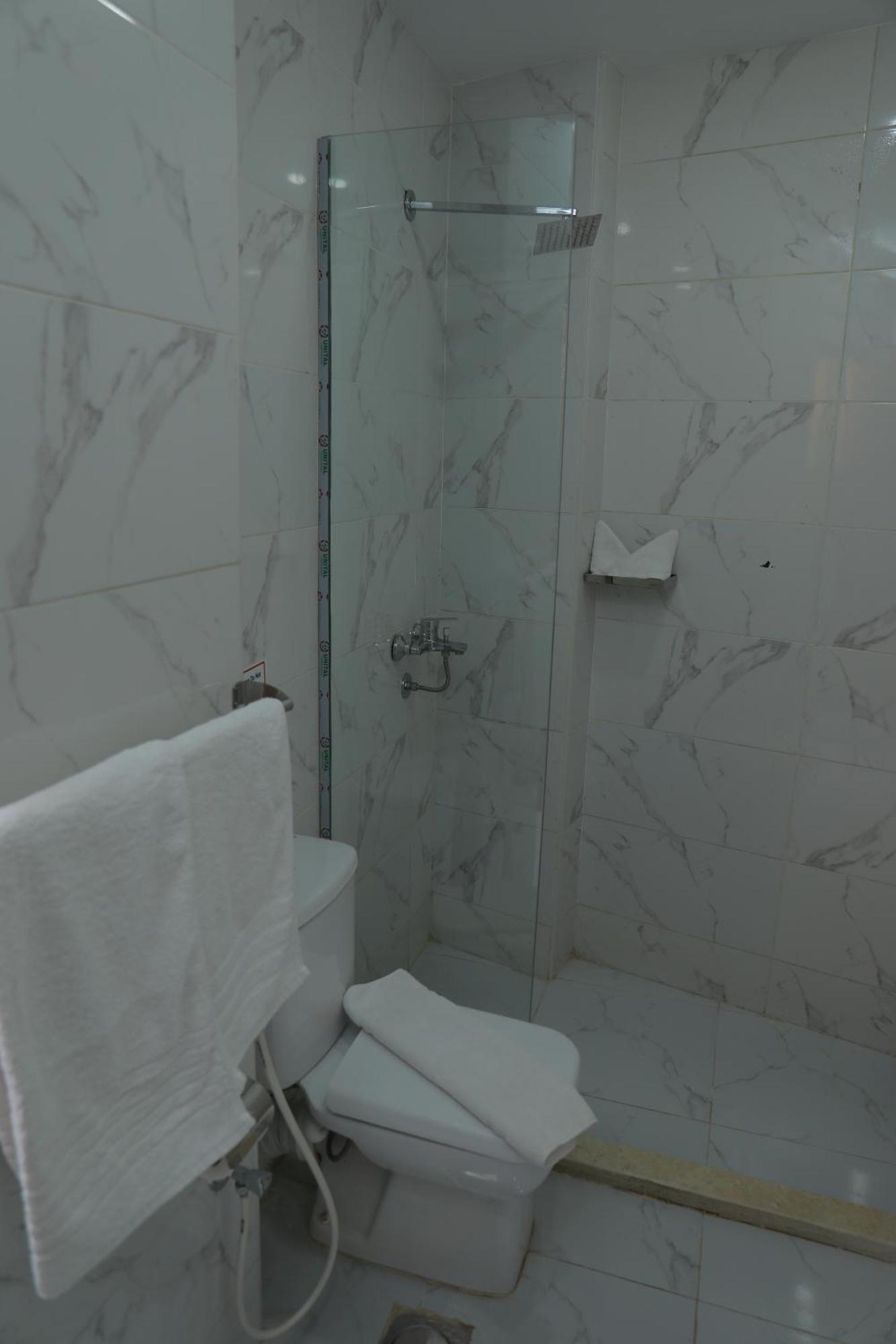 Prince Pyramids Inn Kafret el-Gabal Екстериор снимка