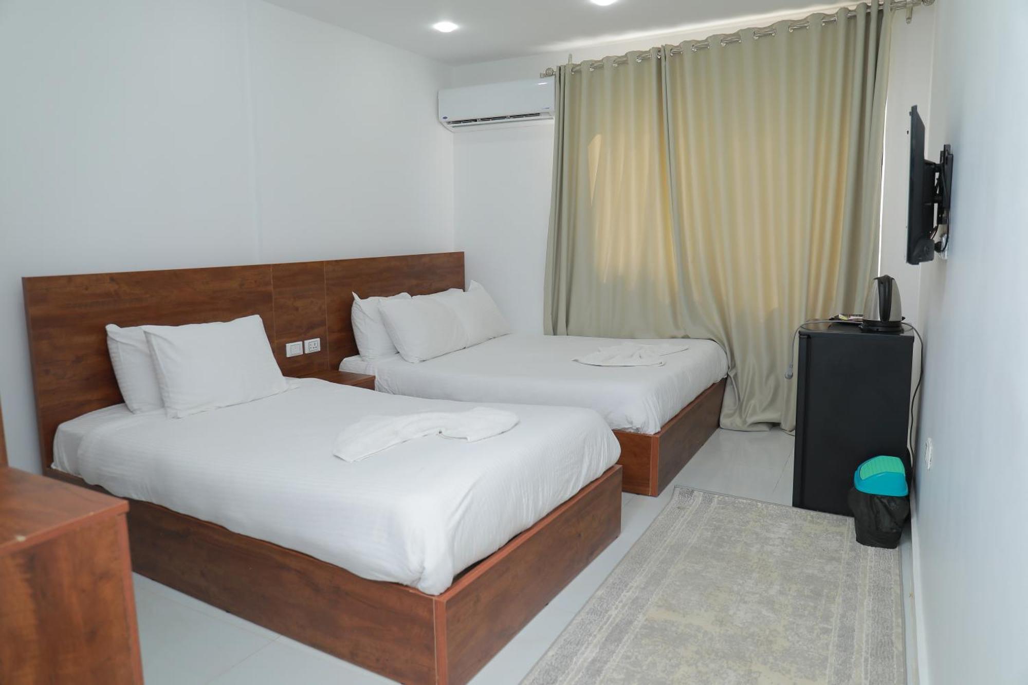 Prince Pyramids Inn Kafret el-Gabal Екстериор снимка